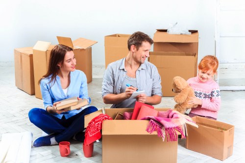Local packing and unpacking support for homes and offices in Wandsworth